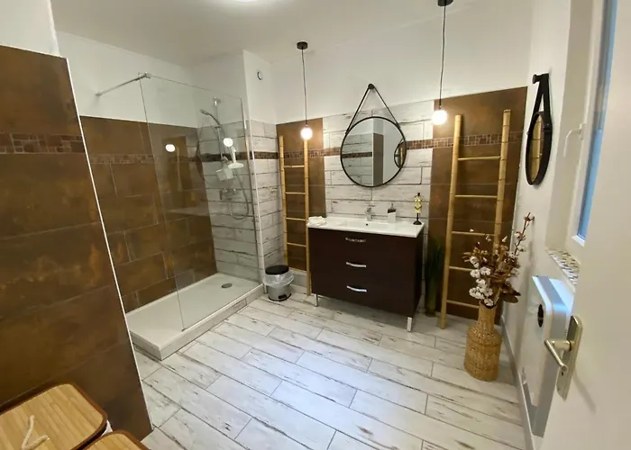 Semesterbostad Le Des Tontons Maison De Charme Avec Prive Chauffe Toute L'annee *